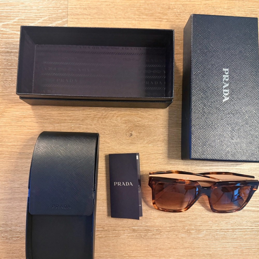 Prada SPR 24Z Tortoiseshell Oversized Sunglasses Brown Gradient - Picture 2 of 8